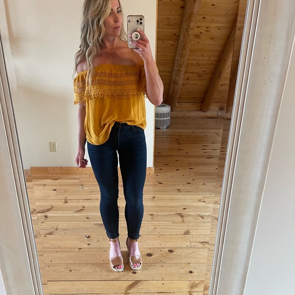 Off the shoulder top - Picture 3 of 6